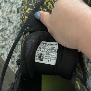 Mens size 13 football cleats